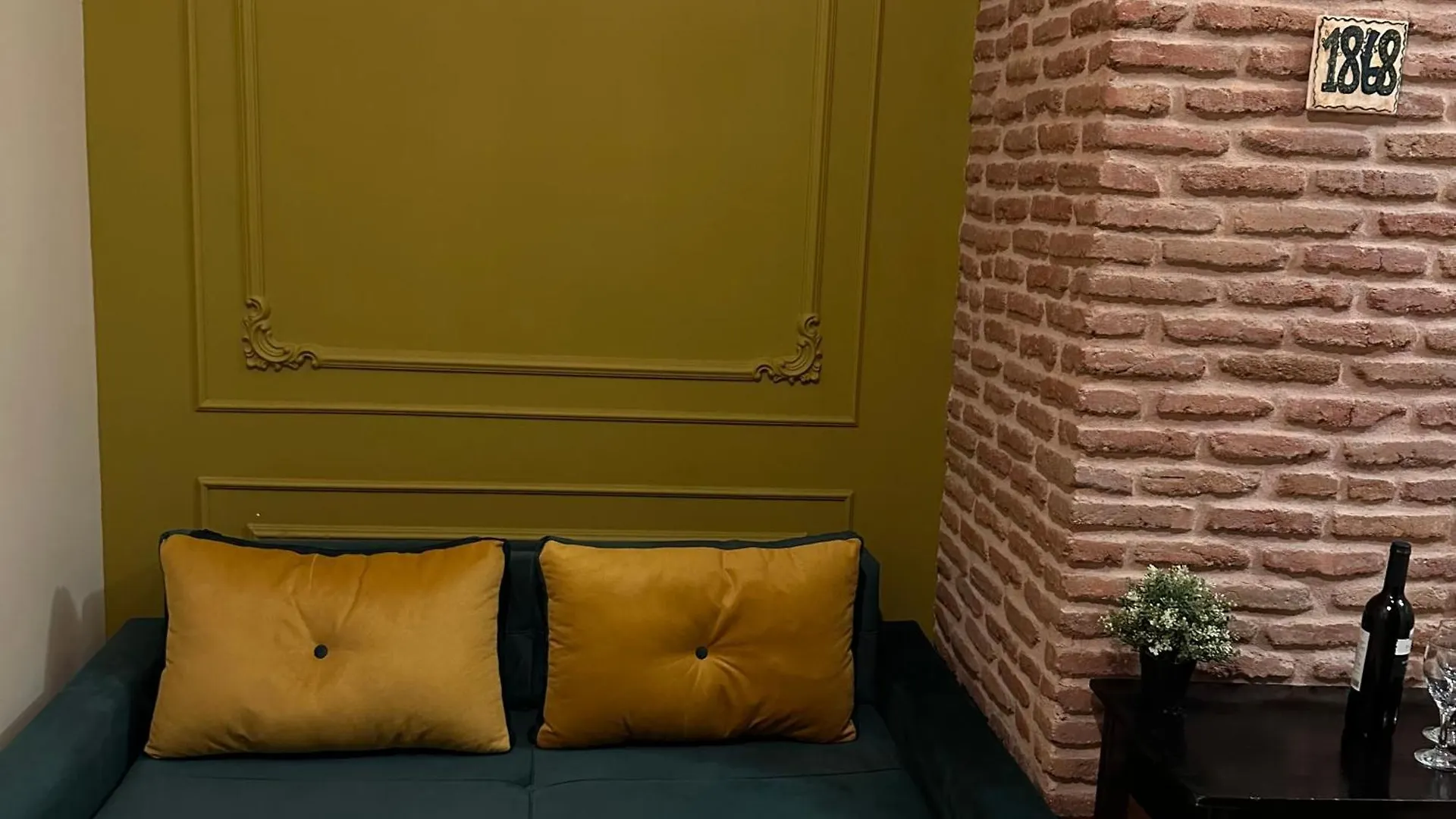 公寓 Luxury 2 Bedroom Suite Historical Tbilisi Center